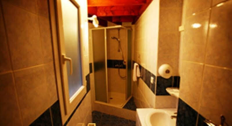Royal Hotel Анже Экстерьер фото